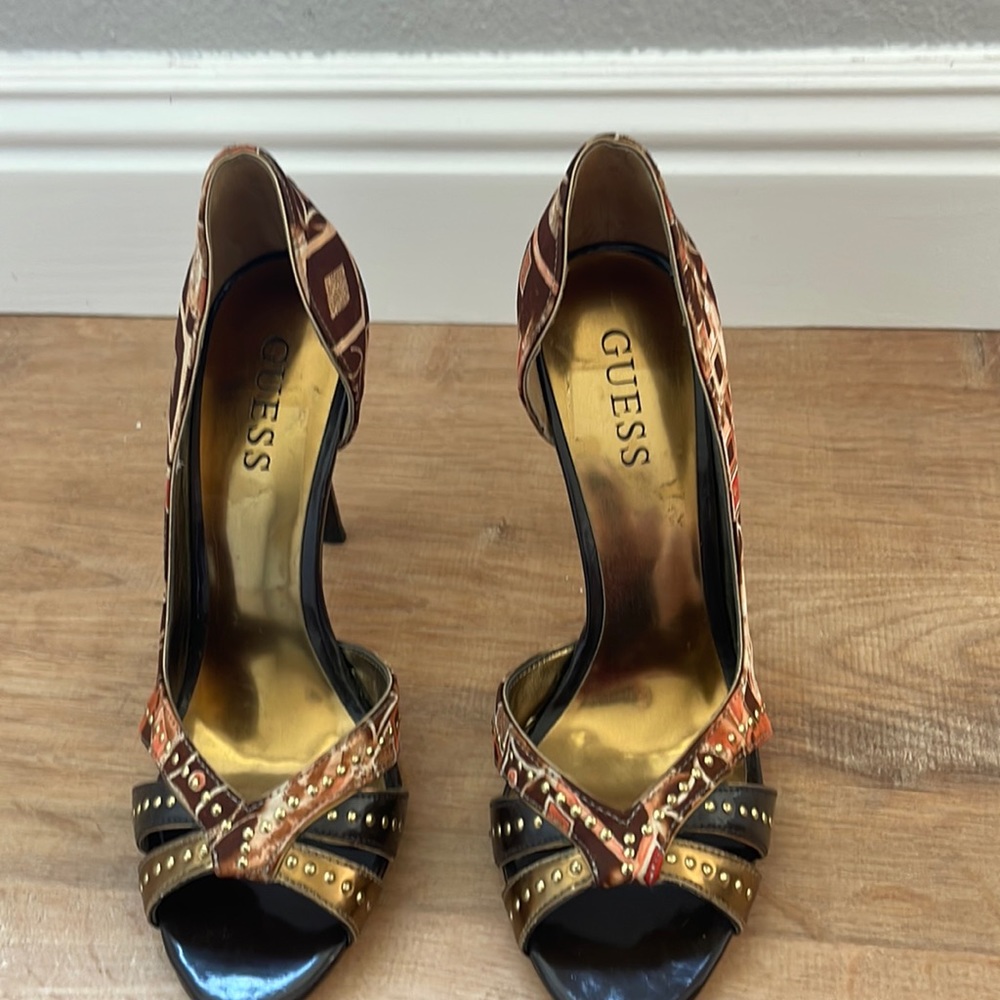 Guess stiletto size 6.5